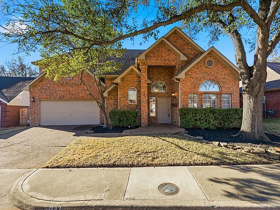 2nd image of 5023 Falcon Hollow Rd