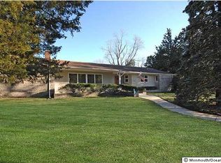 829 Ocean View Dr, Toms River, NJ 08753
