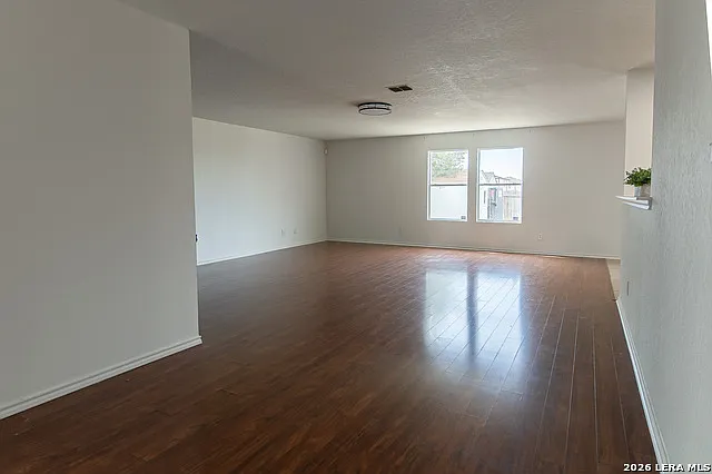 655 Northlake Dr — Photo 14