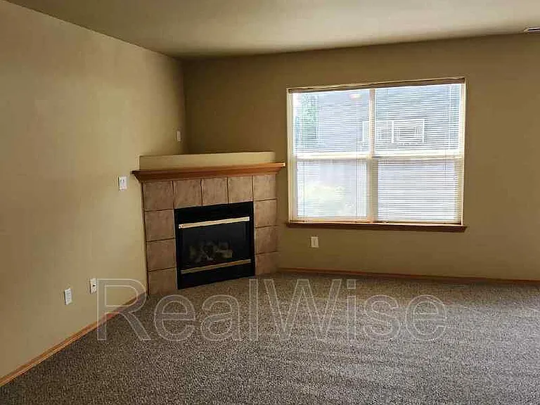 2885 SW Indian Cir — Photo 5