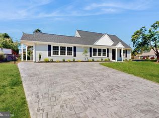 142 Lower Orchard Dr, Levittown, PA 19056