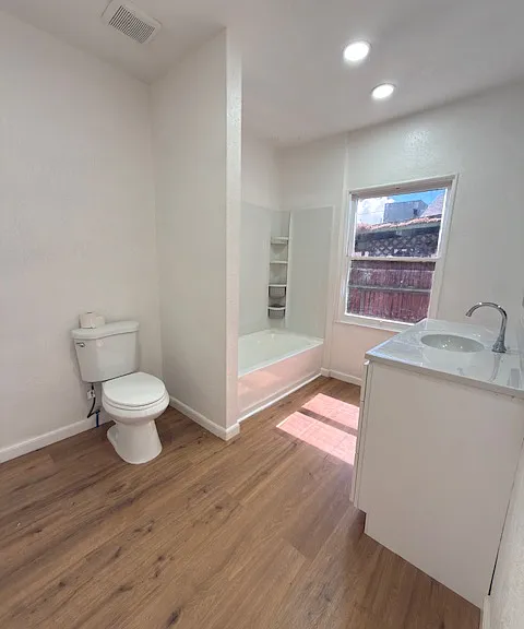 405 Riverside Ave — Photo 9