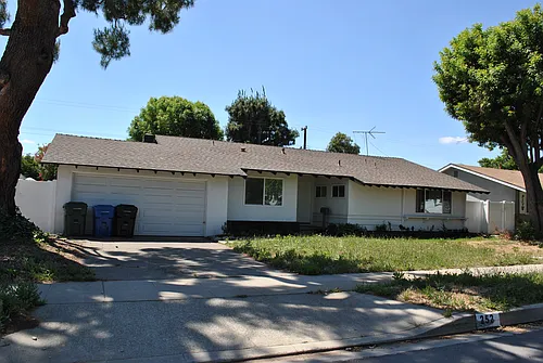 252 Royal Coach Ave Photo 1
