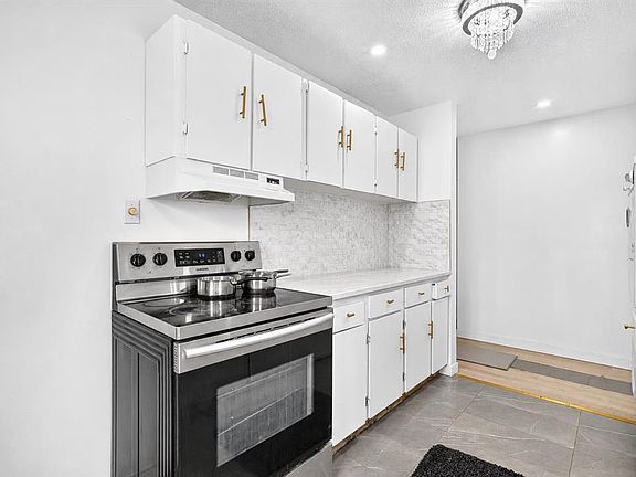 3rd image of 4328 W 4th St NW #201