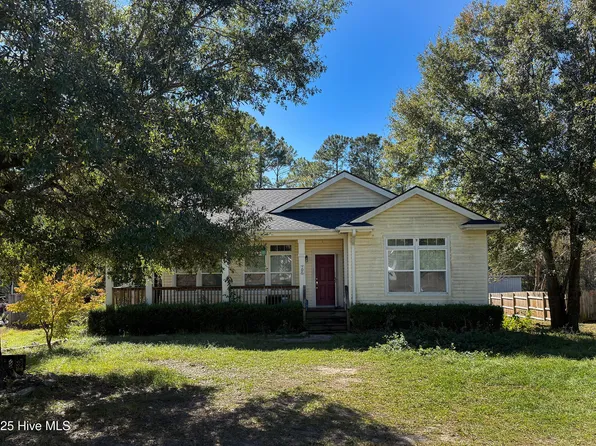 706 Ridgecrest Lane, Rocky Point, NC 28457