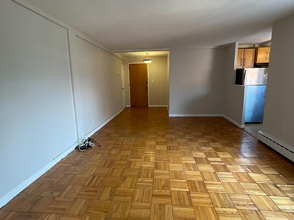 5th image of 36 Duncan Ave #6E