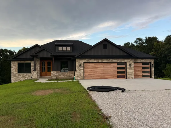 8944 N Highway Vv, Columbia, MO 65202