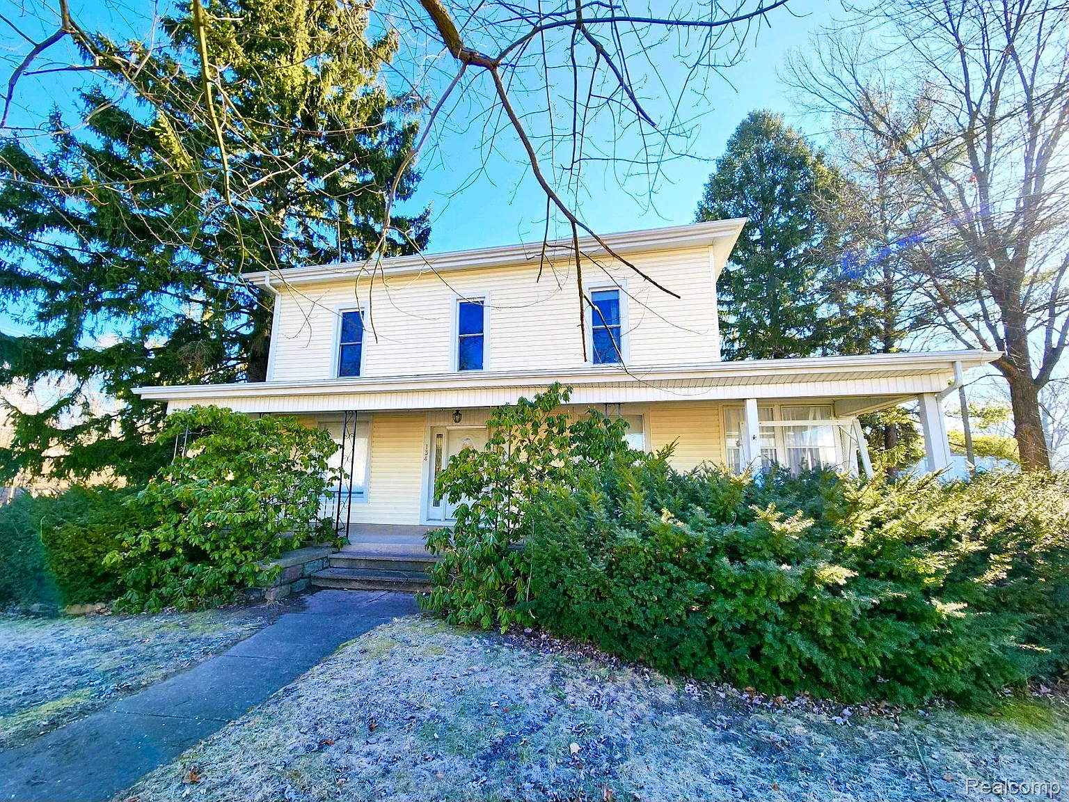 134 Pearl St photo 1