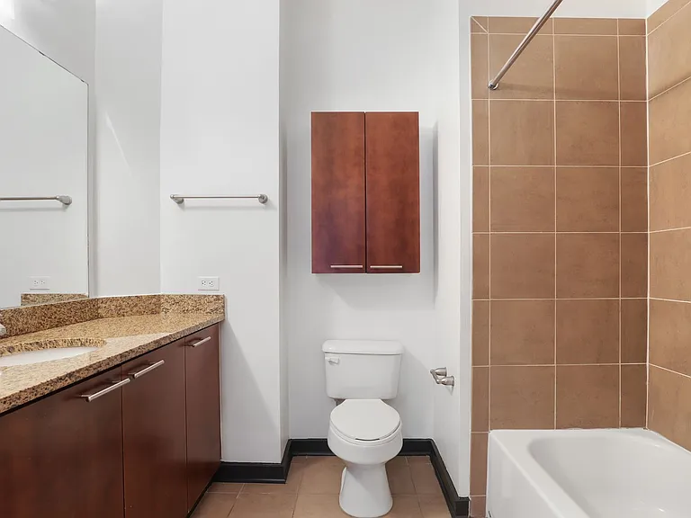 17th Street Lofts — Photo 40