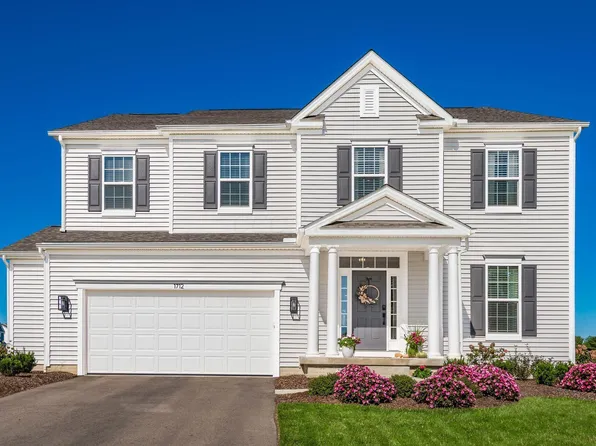 1712 Maple Heights Dr, Delaware, OH 43015