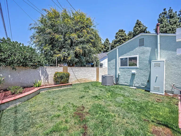 4913 Premiere Ave — Photo 45