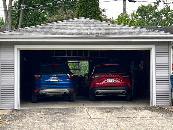5th image of 528 Hilltop Ave
