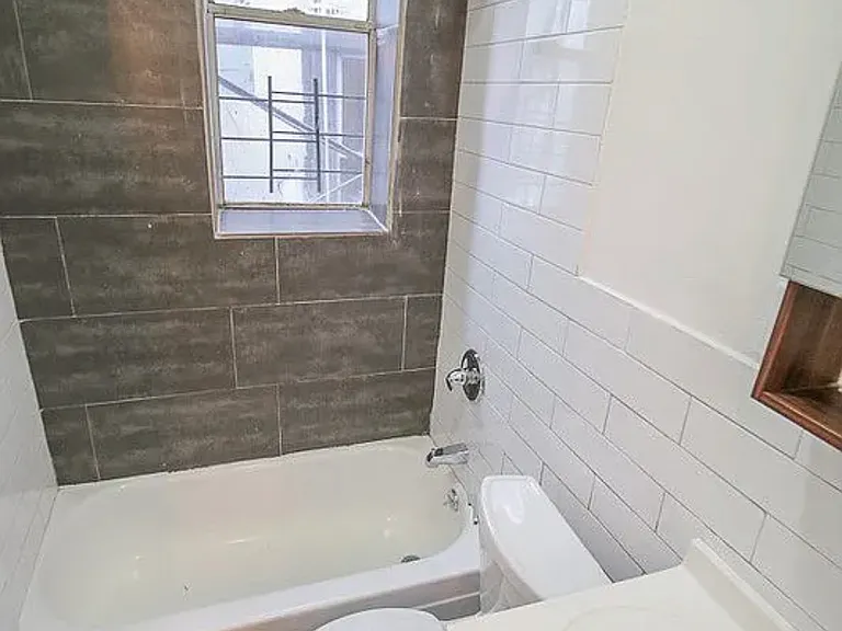 1566 Pacific St #4A — Photo 7