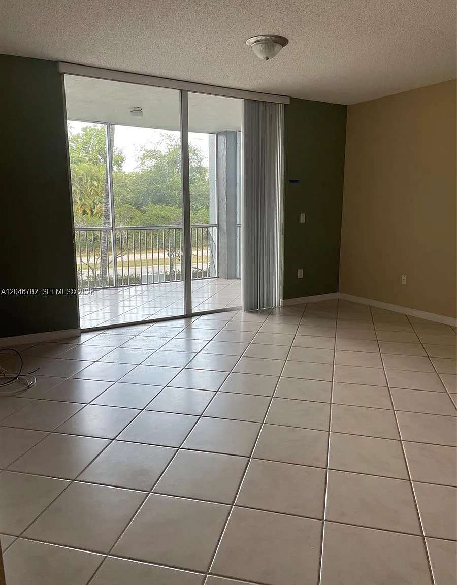 Doral House — Photo 4