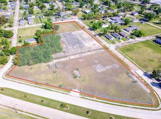 1215 Gieffers St, Lake Charles, LA 70601