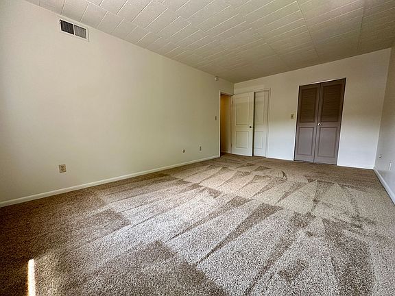 5th image of 360 Maryland Ave APT 206