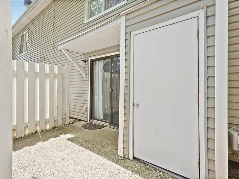 1707 Cotton Patch Ln — Photo 25
