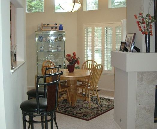 Dining Rm overlooks redwoods