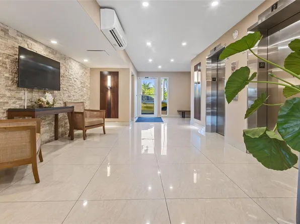 200 Diplomat Parkway #520, Hallandale Beach, FL 33009