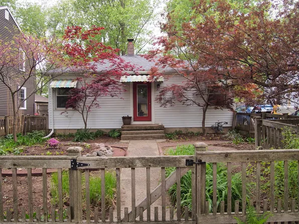 711 S Urbana Ave, Urbana, IL 61801