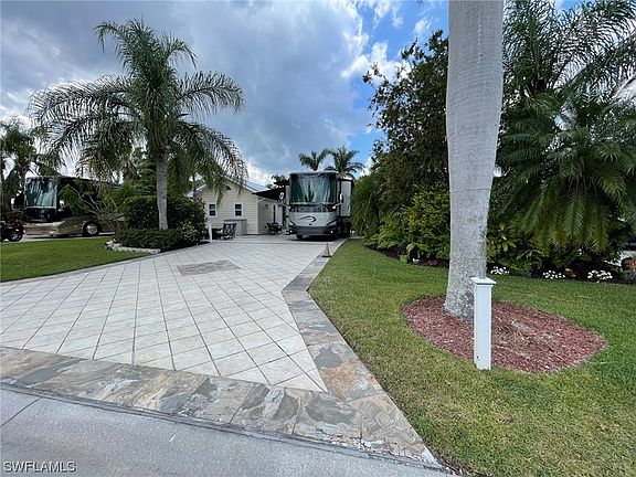 3rd image of LOT 313 E Riverbend Resort Blvd #3131