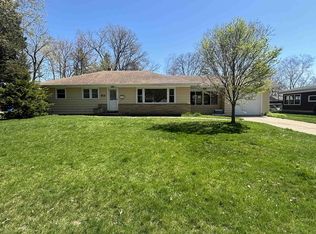 678 N Oak St, Oregon, WI 53575