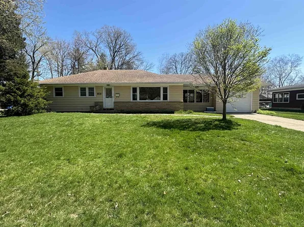 678 North Oak Street, Oregon, WI 53575