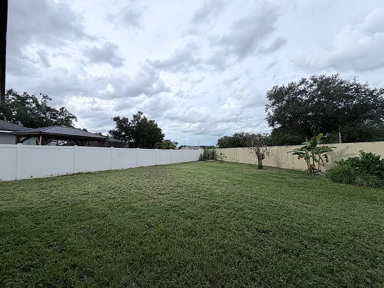 10808 Flycast Cir — Photo 15