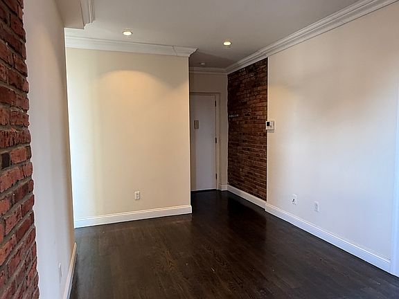 3rd image of 331 Keap St #38