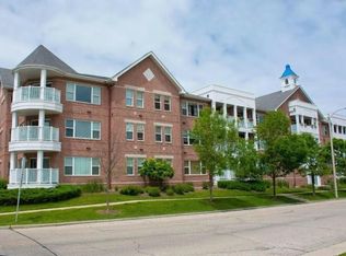 316 56th St UNIT 101, Kenosha, WI 53140