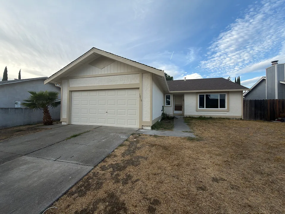 1018 Whooper Way