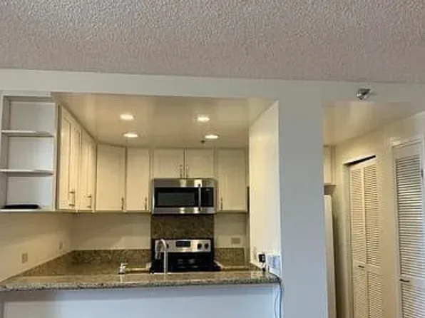 5333 Likini St, Honolulu, HI