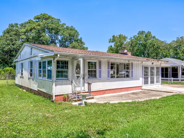 1210 Holly Park Circle, Myrtle Beach, SC 29577
