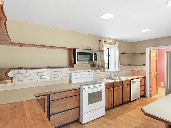 2nd image of 3809 Otter Lake Rd