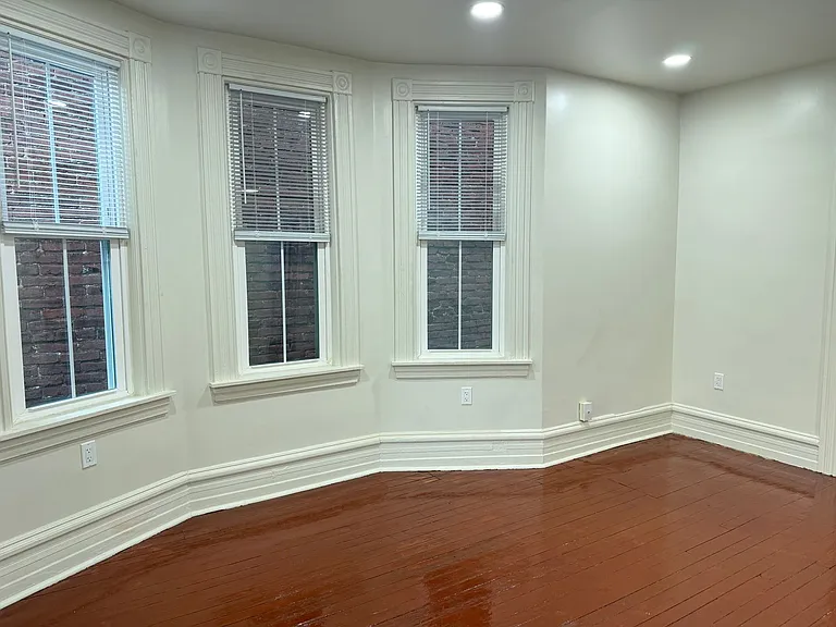 120 College Ave #2 — Photo 5