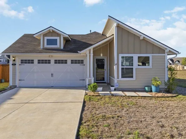 253 Sage Meadows Dr, San Marcos, TX 78666