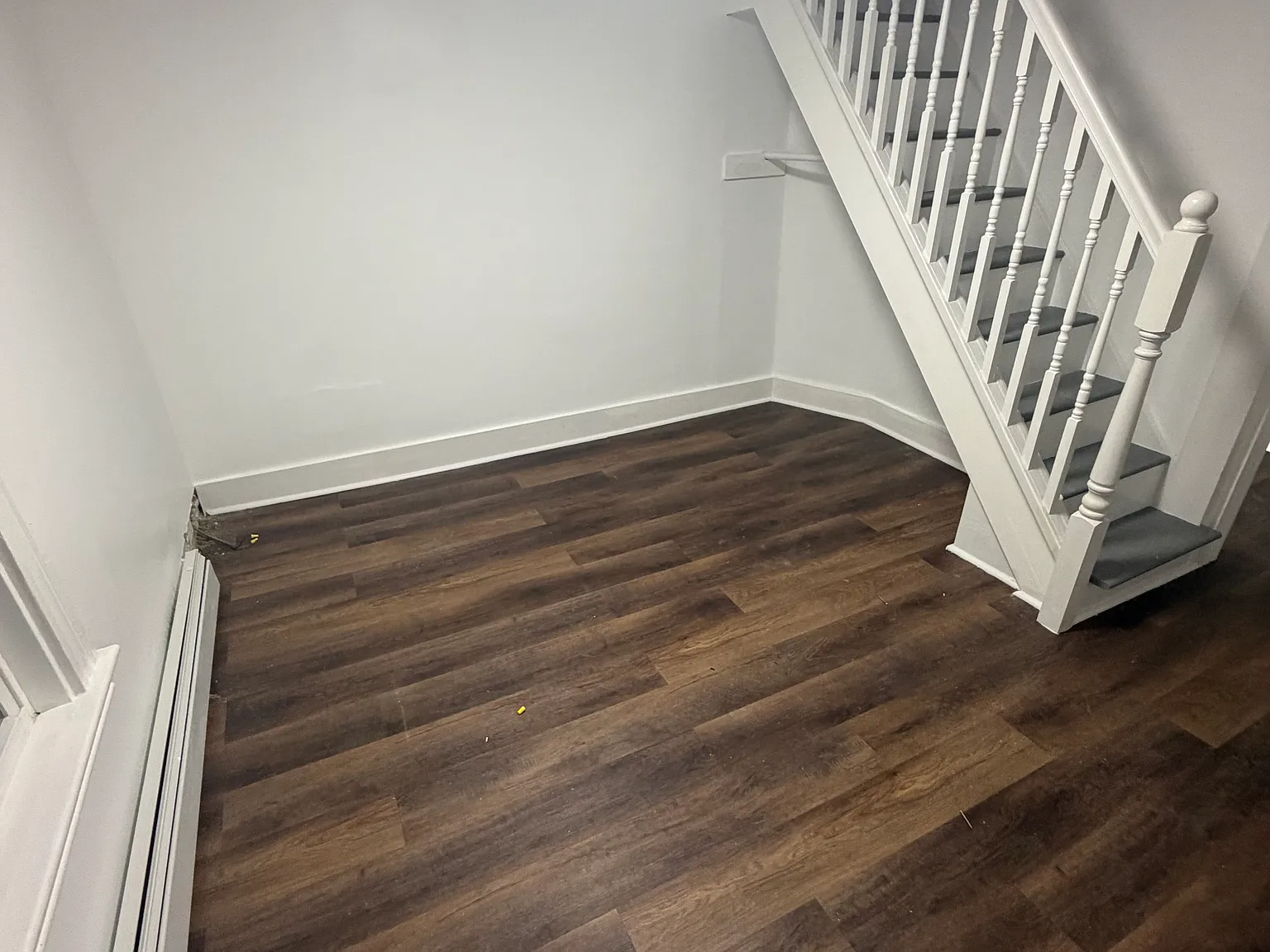 5 bed, 1.5 bath, 1440 sqft, $900 — Photo 3