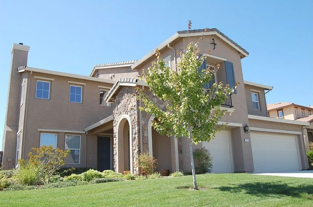 8072 Damico Dr photo 1