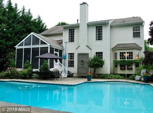 17233 Pickwick Dr, Purcellville, VA 20132