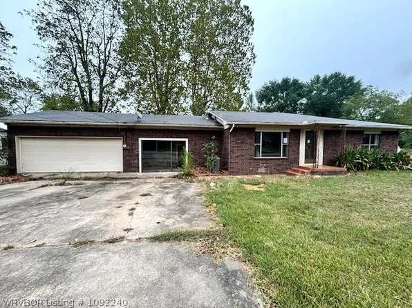 833 Washington St, Waldron, AR 72958