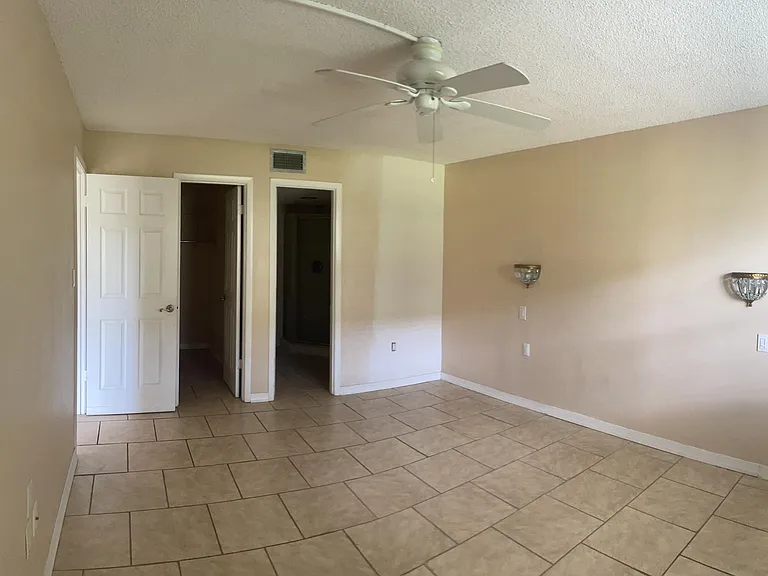 2280 Stickney Point Rd #412 — Photo 9