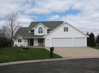 W5956 Tranquil Way, APPLETON, WI 54915