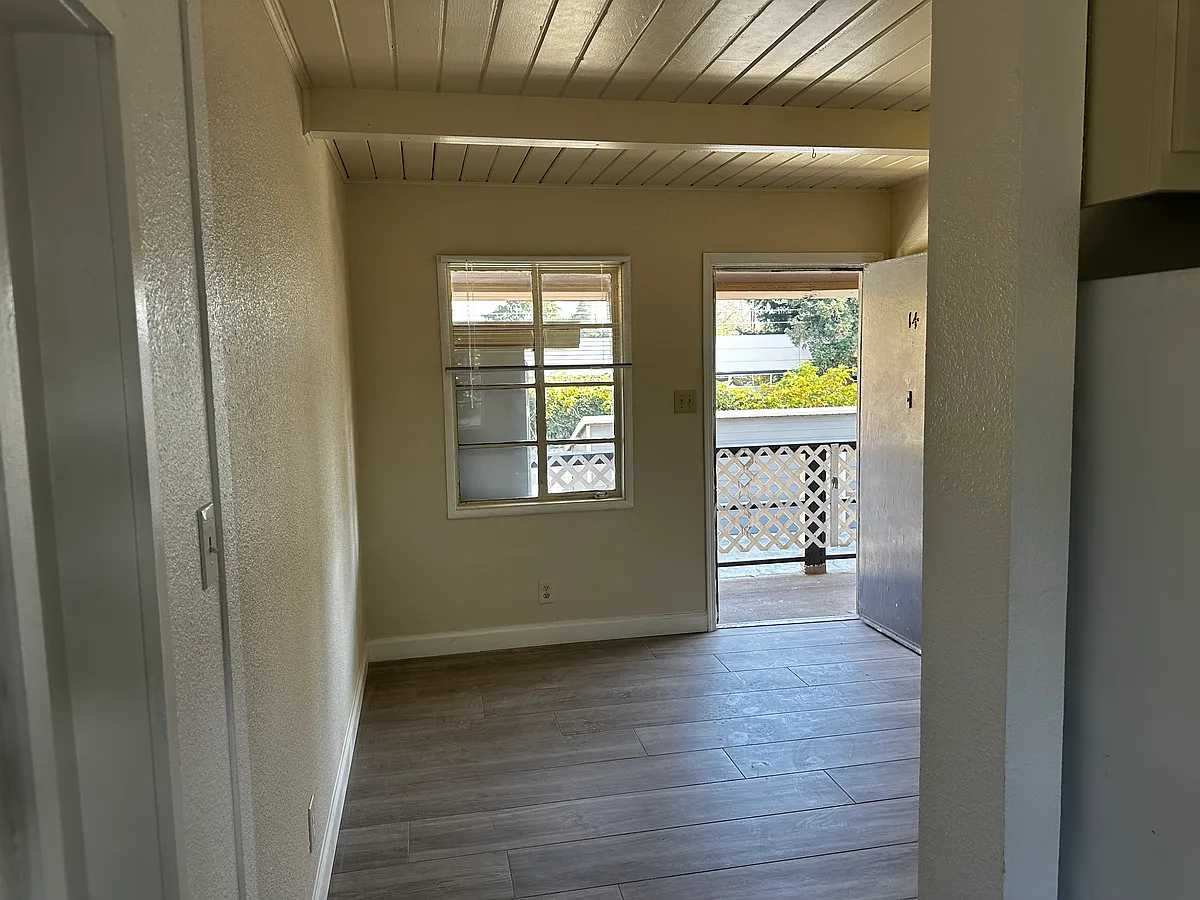 Building Photo - 959 Harmon Ave #16