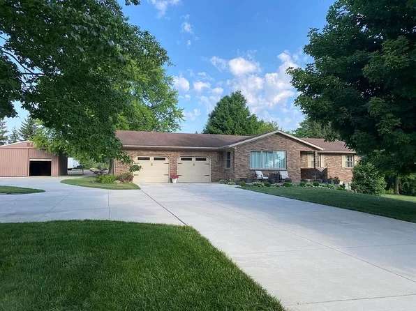 5055 8th Ave SW, Grandville, MI 49418