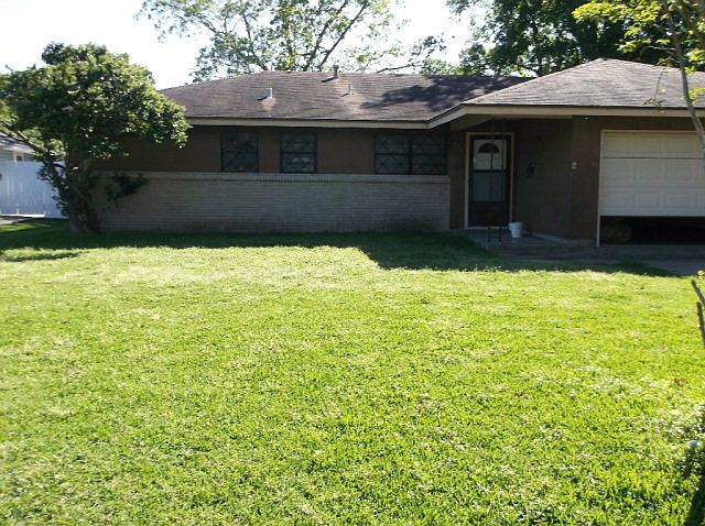 1st image of 716 S 18th St