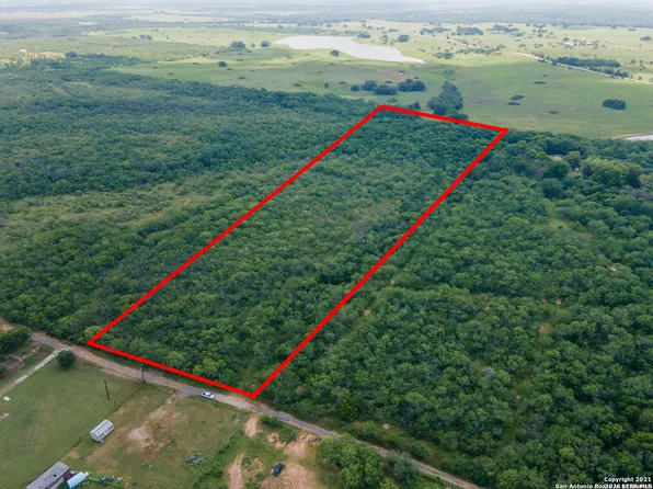 452 RAMOS LN LOT 33B, Floresville, TX 78114