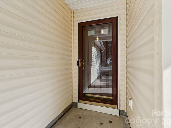 5th image of 13511 Diadem Ct Unit 6