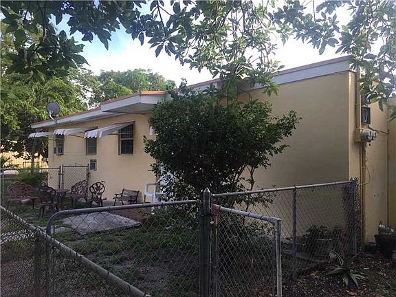 4th image of 4751 NW 2nd Ter