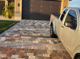 3906 16th St SW, Lehigh Acres, FL 33976