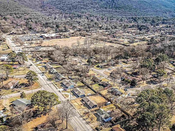 3rd image of 912 Mountain Gap Rd SE